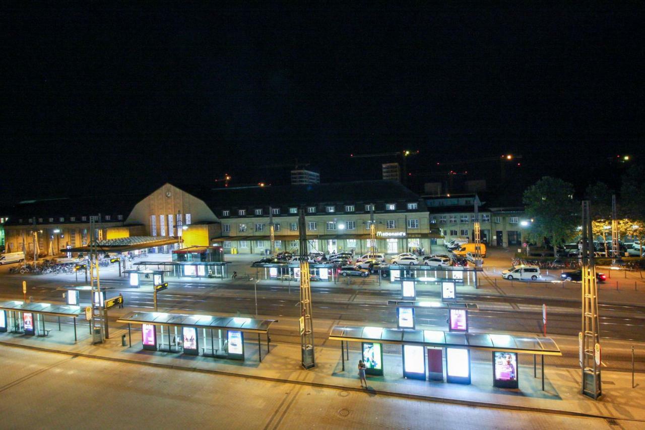 #Centralstation #130Qm Hauptbahnhof #Netflix Karlsruhe Exteriér fotografie